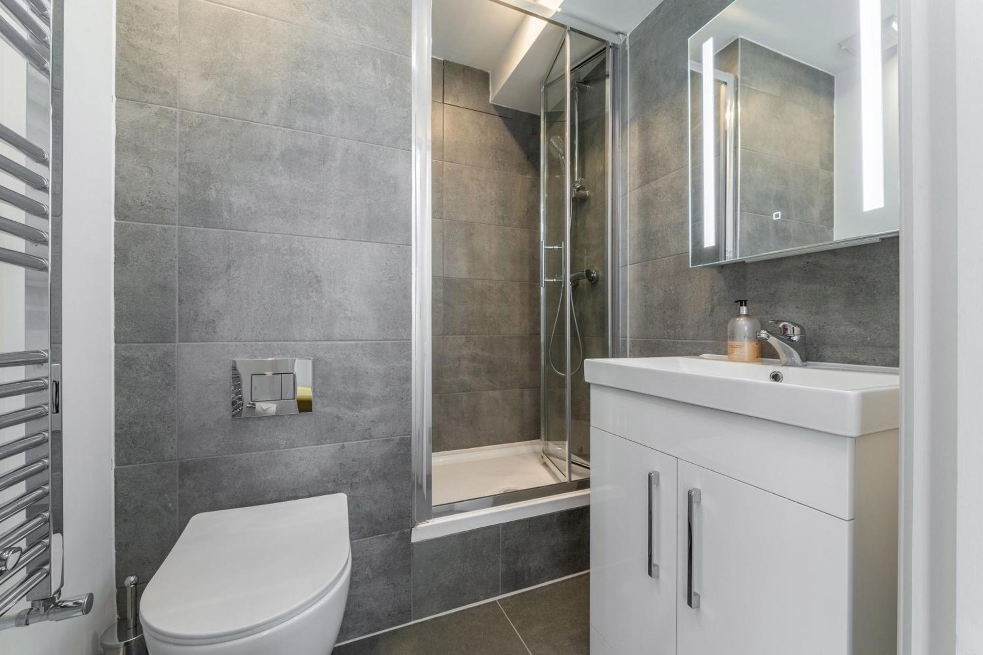 Modern London Home - 2 Bedrooms 2 Bath - Battersea, Vauxhall & Nine Elms Station Exteriér fotografie