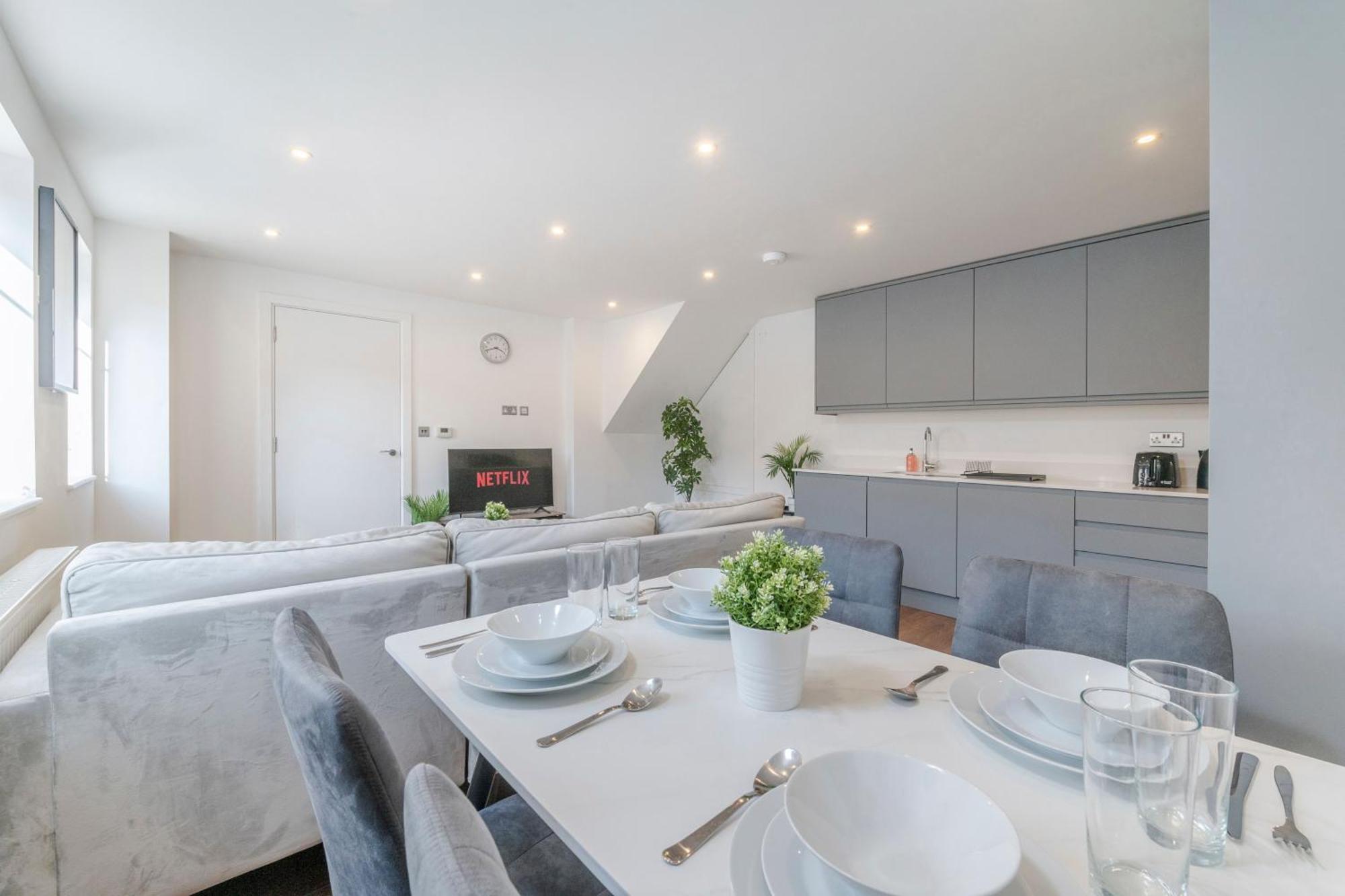 Modern London Home - 2 Bedrooms 2 Bath - Battersea, Vauxhall & Nine Elms Station Exteriér fotografie